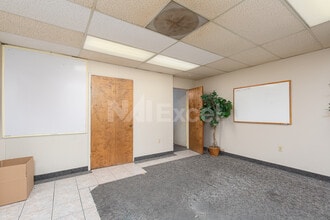 6250 Mountain Vista St, Henderson, NV à louer Photo intérieure– Image 1 sur 6