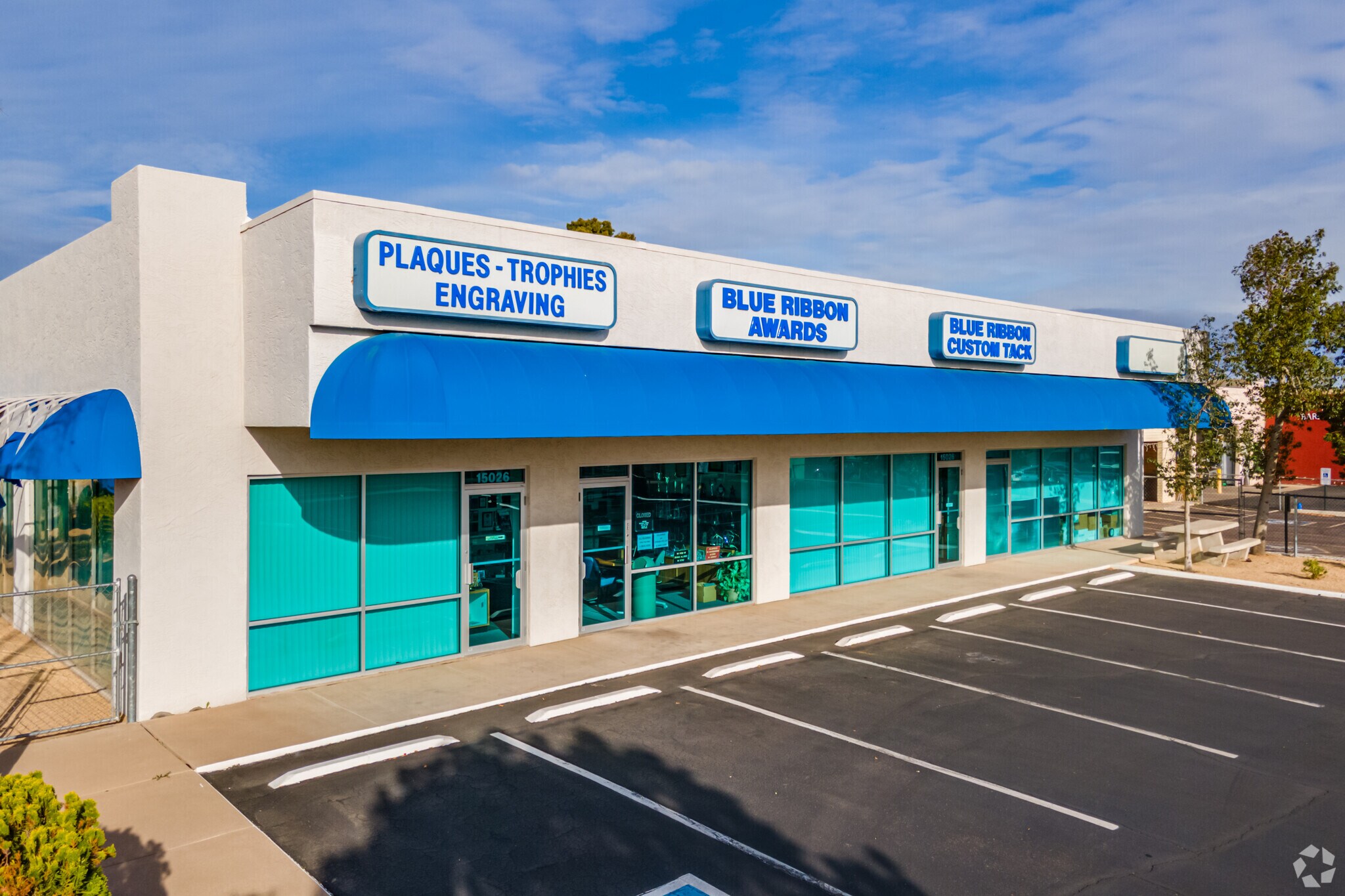 15026 N Cave Creek Rd, Phoenix, AZ à vendre Photo principale– Image 1 sur 11