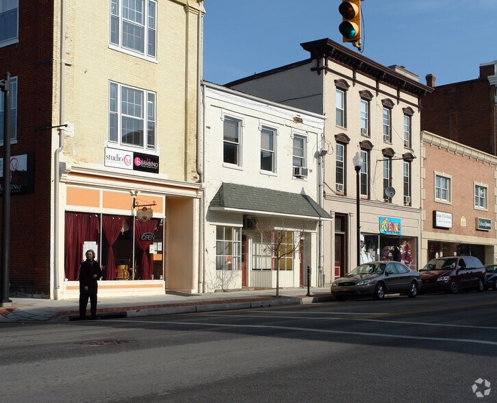 128-130 W Washington St, Charles Town, WV à louer - Photo de l’immeuble – Image 3 sur 3