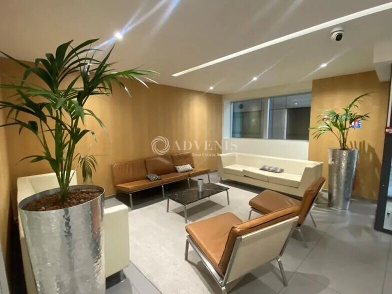 Bureau dans Boulogne-Billancourt à louer - Photo de l’immeuble – Image 1 sur 10