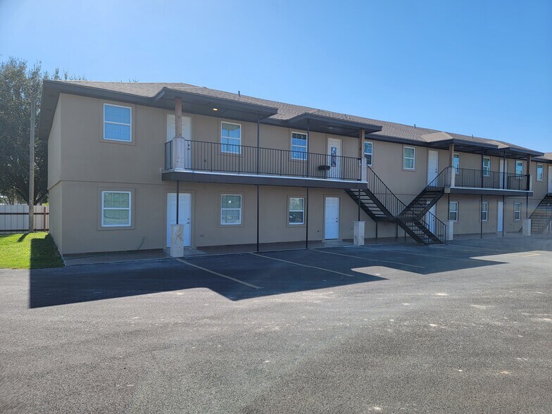 8205 N La Homa Rd, Mission, TX à vendre - Photo de l’immeuble – Image 3 sur 48