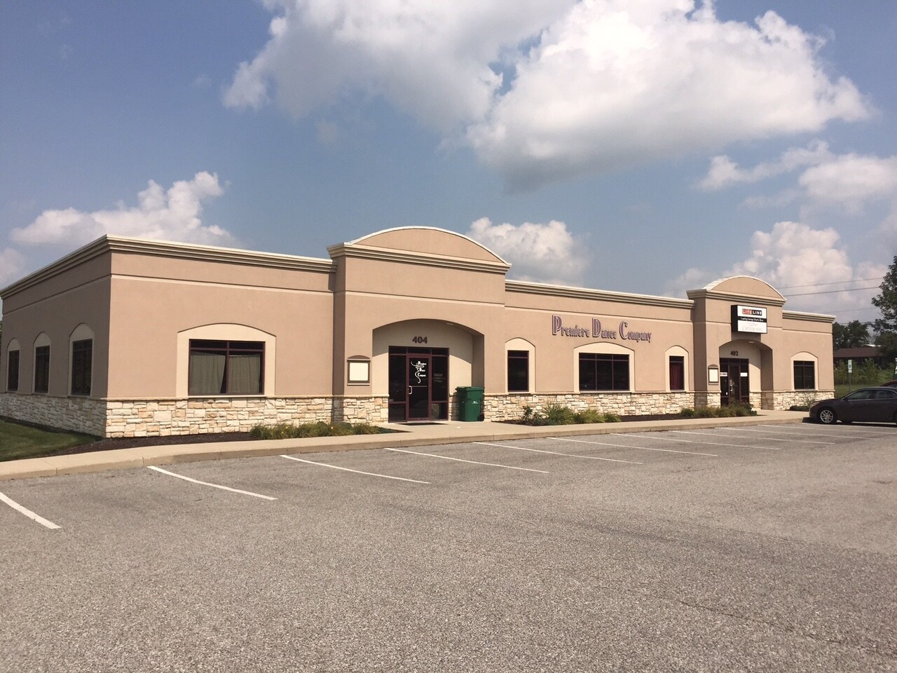 402-404 S Scott Rd, Fort Wayne, IN à vendre Photo principale– Image 1 sur 8