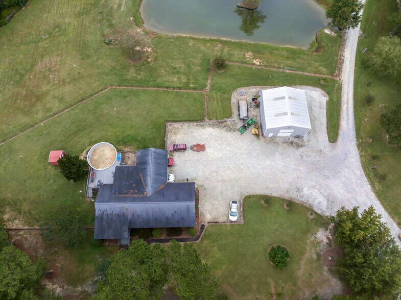 10560 Lake Royale Rd, Spring Hope, NC à vendre - Photo de l’immeuble – Image 3 sur 36