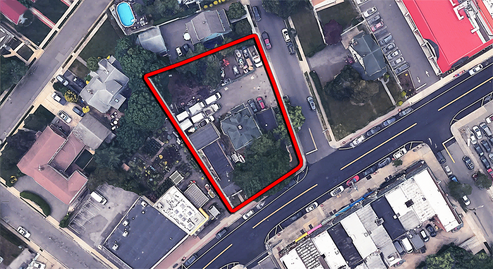 349-353 Hempstead Ave portefeuille de 3 biens à vendre sur LoopNet.fr - Photo de l’immeuble – Image 2 sur 25
