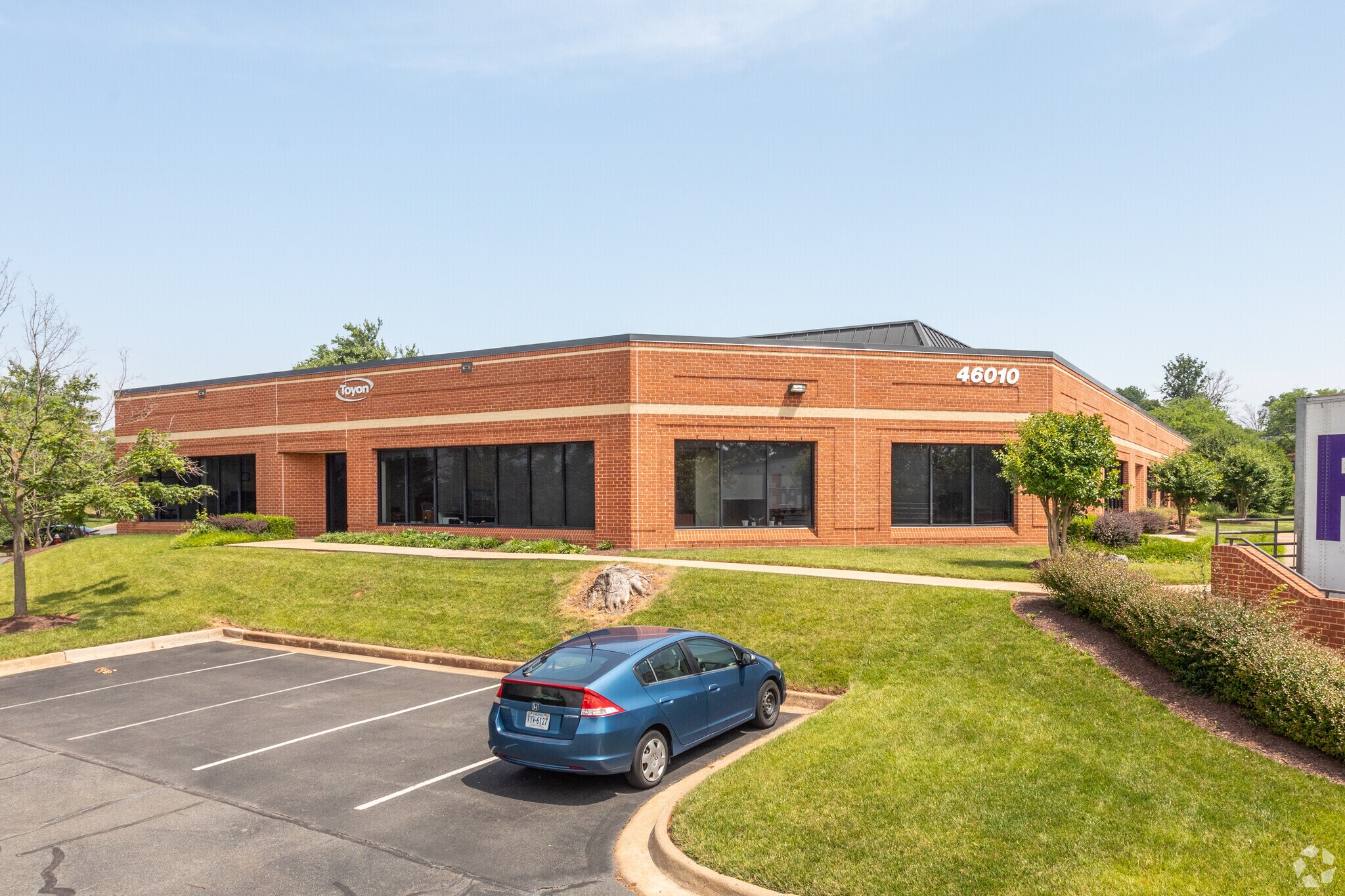 46010 Manekin Plz, Dulles Town Center, VA à louer Photo de l’immeuble– Image 1 sur 4