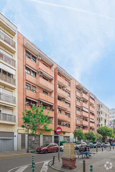 Carrer Pintor Rafael Solbes, 12, València, Valencia à vendre - Photo de l’immeuble – Image 2 sur 2