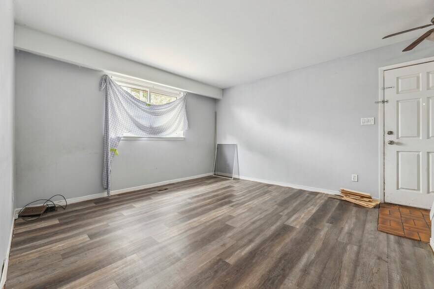 361 Linden St, Oshawa, ON à vendre - Photo intérieure – Image 3 sur 4