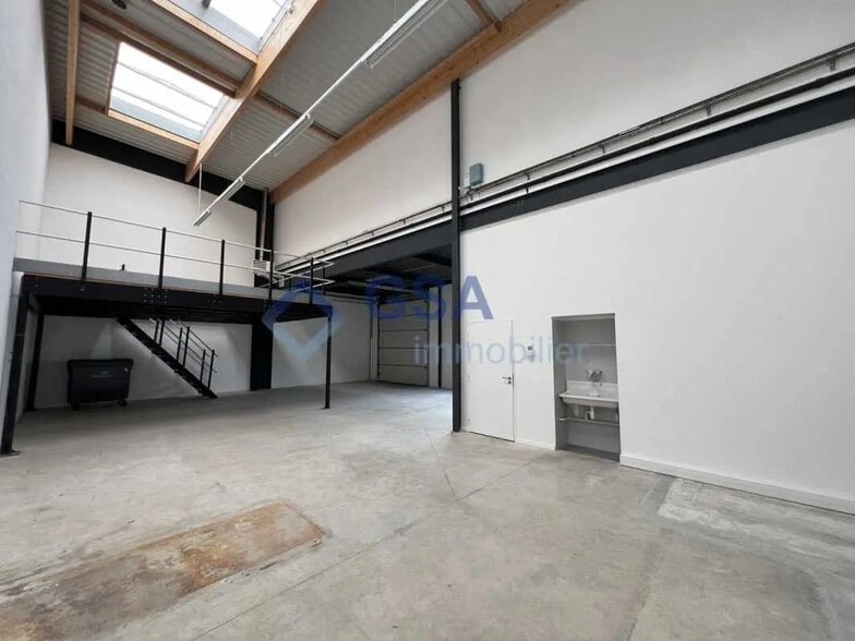 Bureau dans Lieusaint à louer - Photo intérieure – Image 3 sur 5