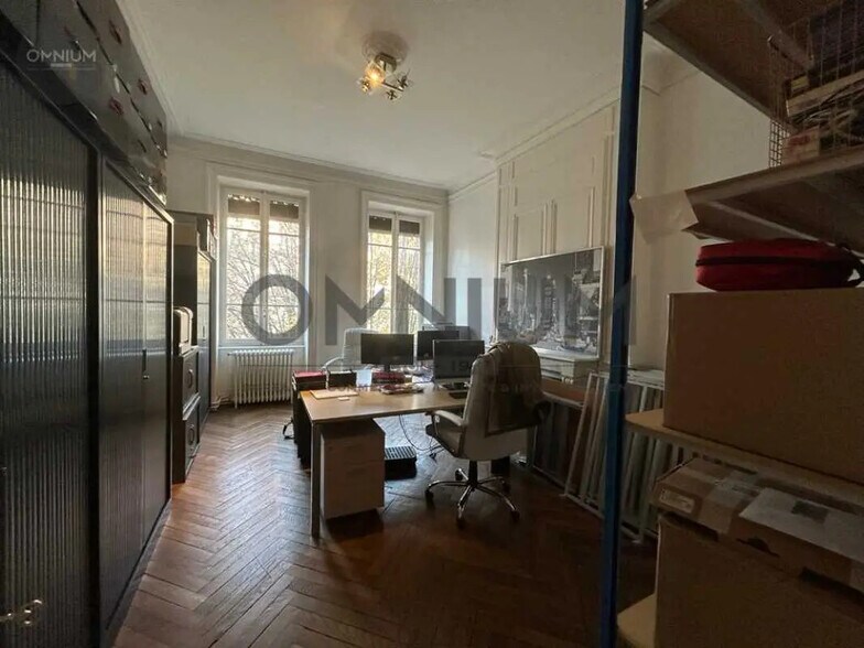 Bureau dans Lyon à louer - Photo de l’immeuble – Image 2 sur 5