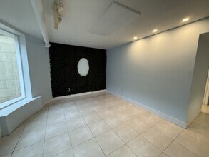 299-307 Grand St, Jersey City, NJ à louer Photo intérieure– Image 2 sur 3