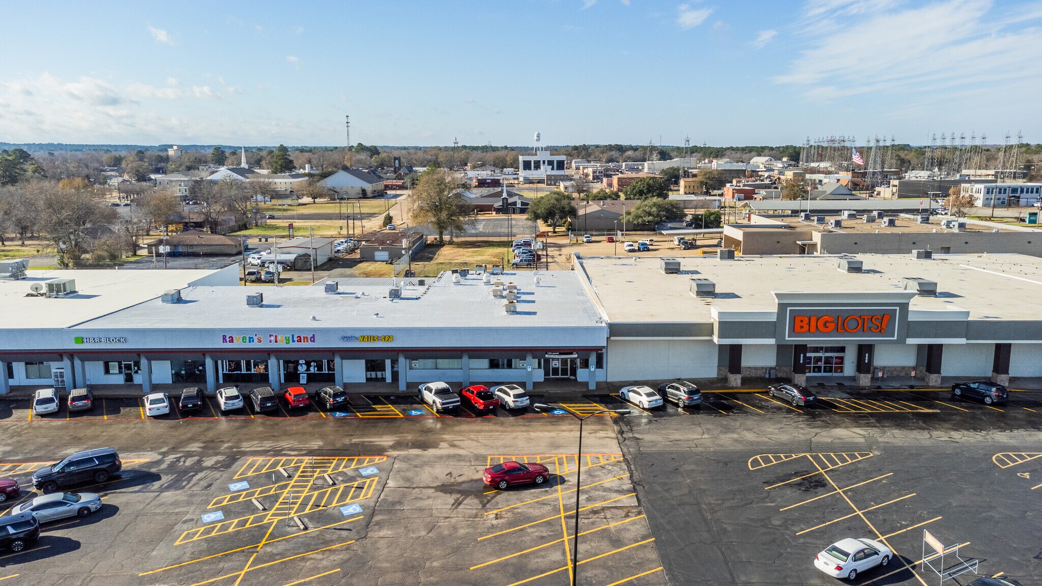 102-110 Midtown Dr, Kilgore, TX à louer Photo de l’immeuble– Image 1 sur 8