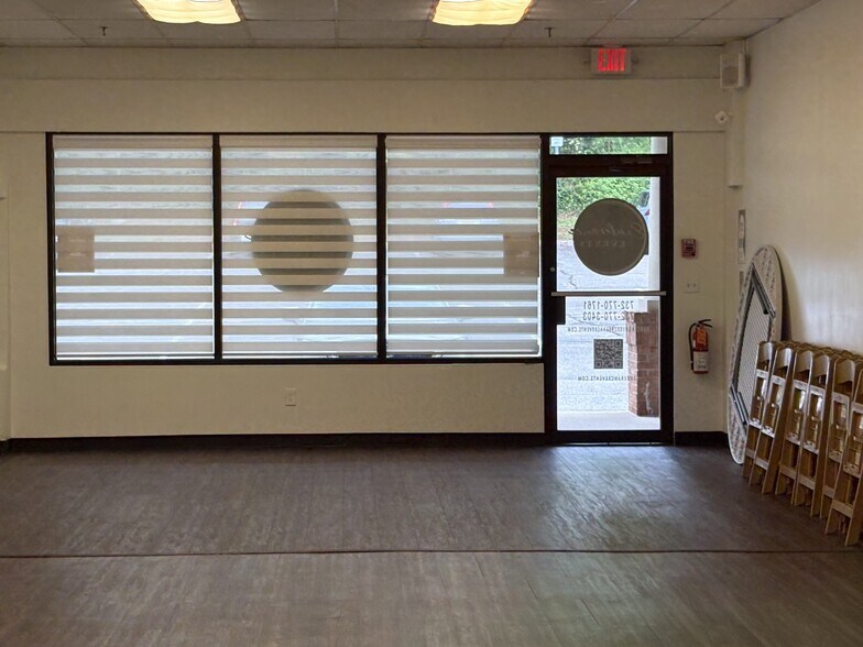 326 Us Highway 22, Green Brook, NJ à louer - Photo de l’immeuble – Image 3 sur 11