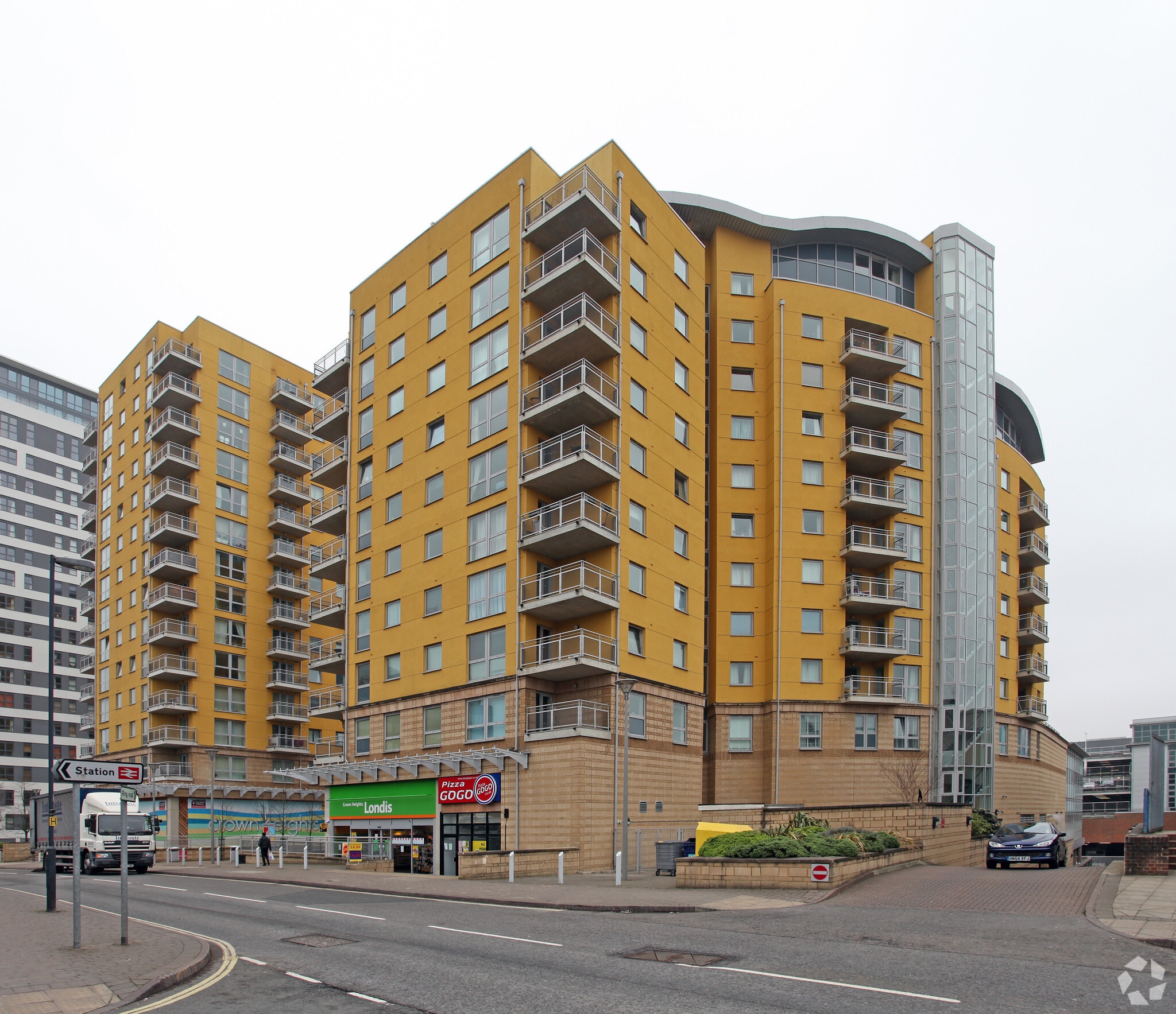 Alencon Link, Basingstoke à louer Photo principale– Image 1 sur 9