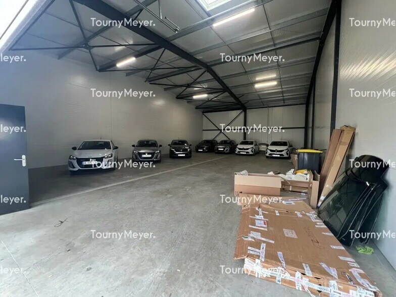 Industriel/Logistique dans Lons à louer - Photo intérieure – Image 2 sur 2