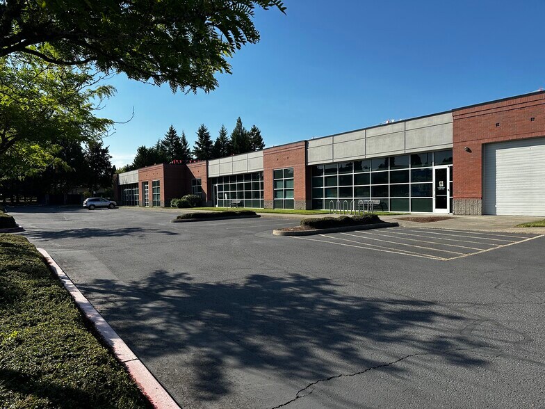 8975 NE Walker Rd, Hillsboro, OR à louer - Photo de l’immeuble – Image 3 sur 10