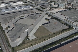 Plus de détails pour 475 Fenmar Dr, Toronto, ON - Terrain à louer