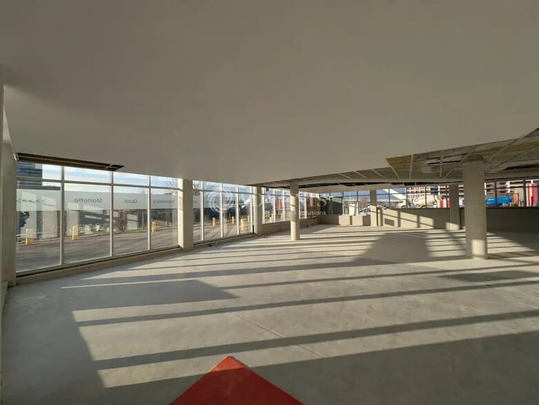 Local commercial dans Strasbourg à louer - Photo de l’immeuble – Image 3 sur 8