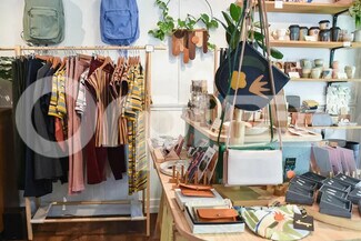 Plus de détails pour Local commercial à louer