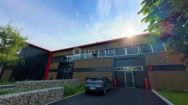 Local d’activités dans Bonneuil-sur-Marne à louer - Photo de l’immeuble – Image 2 sur 5