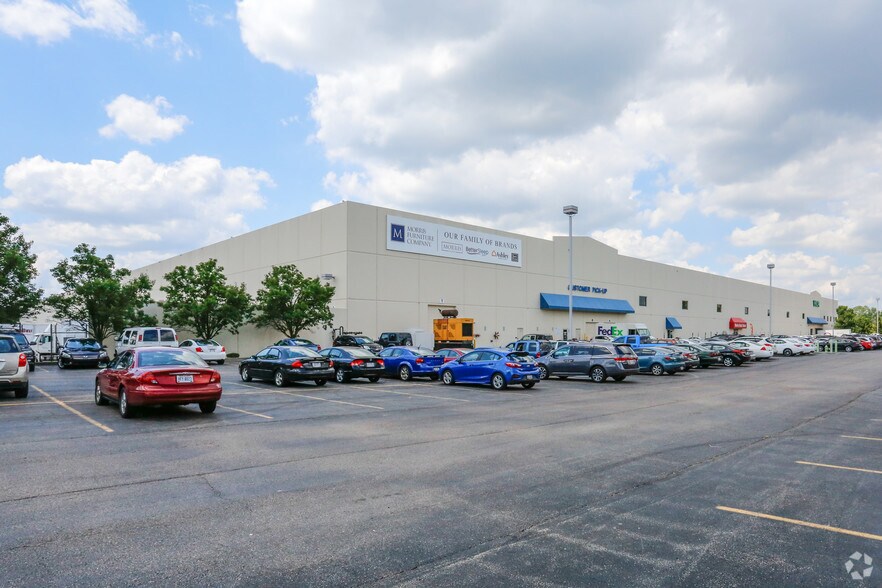 2377 Commerce Center Blvd, Fairborn, OH à louer - Photo principale – Image 2 sur 3