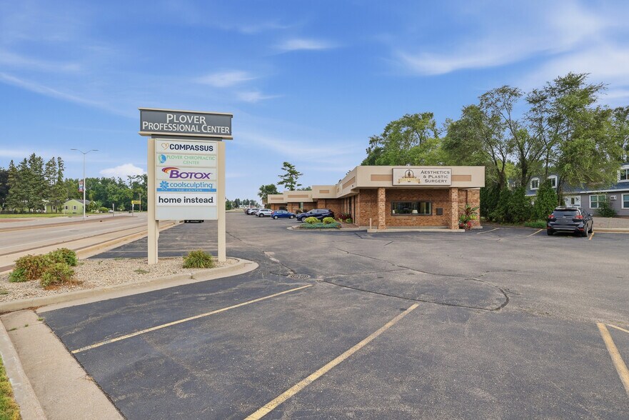 1840 Post Rd, Plover, WI à vendre - Photo de l’immeuble – Image 2 sur 61