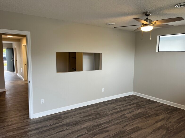 815 E 66th St, Savannah, GA à louer - Photo de l’immeuble – Image 3 sur 9