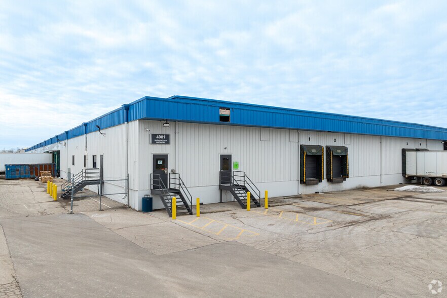 4001 W Minnesota St, Indianapolis, IN à vendre - Photo de l’immeuble – Image 2 sur 28