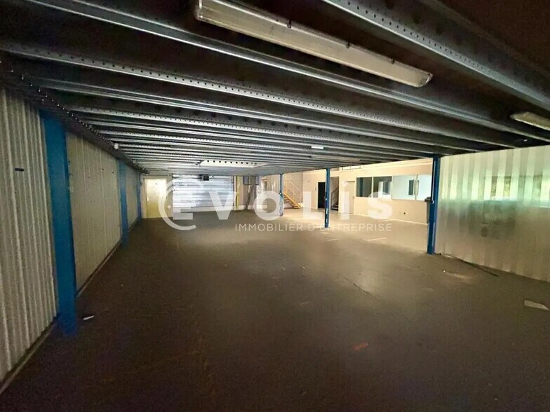 Local d’activités dans Savigny-le-Temple à louer - Photo intérieure – Image 2 sur 10