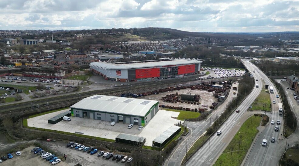 1-4 Brinsworth Street, Rotherham à louer - Aérien – Image 1 sur 10