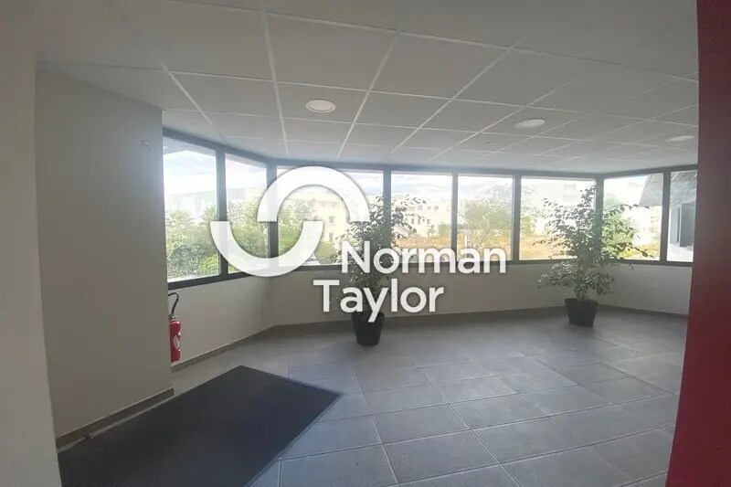 Bureau dans Montpellier à vendre - Photo de l’immeuble – Image 2 sur 12