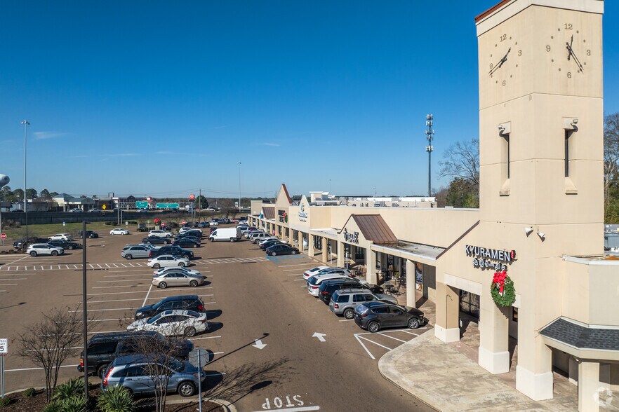 1220 Northside Dr, Jackson, MS à louer - Photo de l’immeuble – Image 2 sur 9