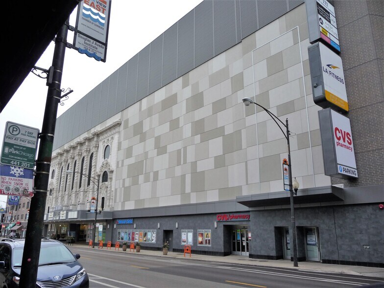 2828 N Clark St, Chicago, IL à louer - Photo de l’immeuble – Image 3 sur 21