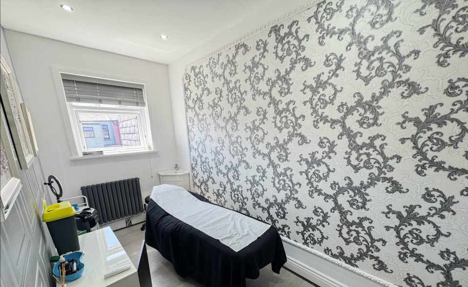 411 Chorley Old Rd, Bolton à vendre - Photo intérieure – Image 3 sur 10