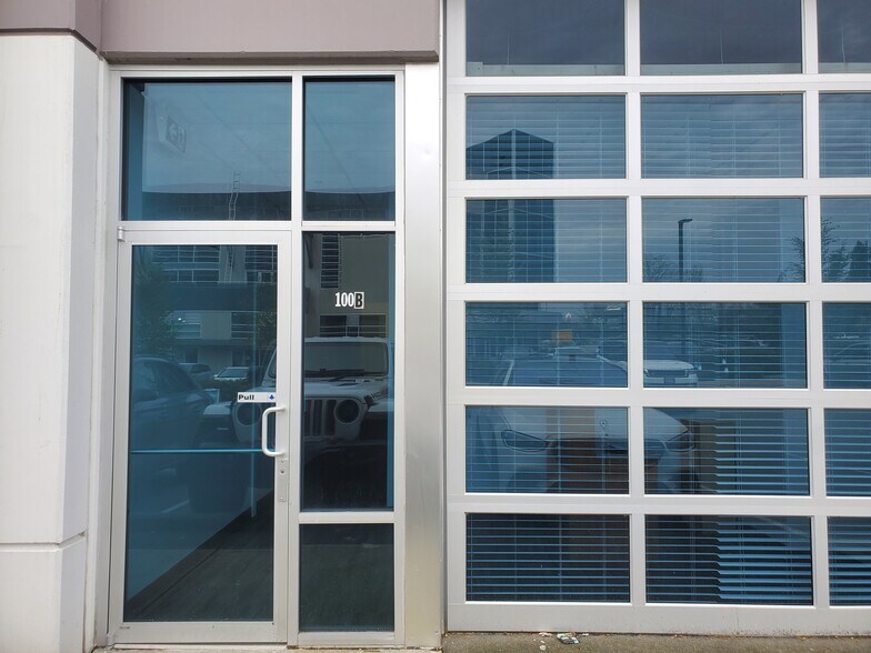 6638 152A St, Surrey, BC à louer - Photo de l’immeuble – Image 3 sur 9