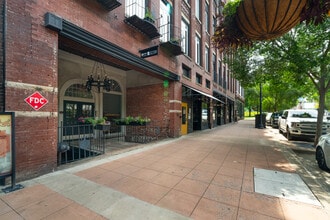 120 S Gay St, Knoxville, TN à louer Photo intérieure– Image 2 sur 31