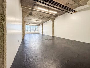 623 E 9th St, Los Angeles, CA à louer Photo intérieure– Image 2 sur 3