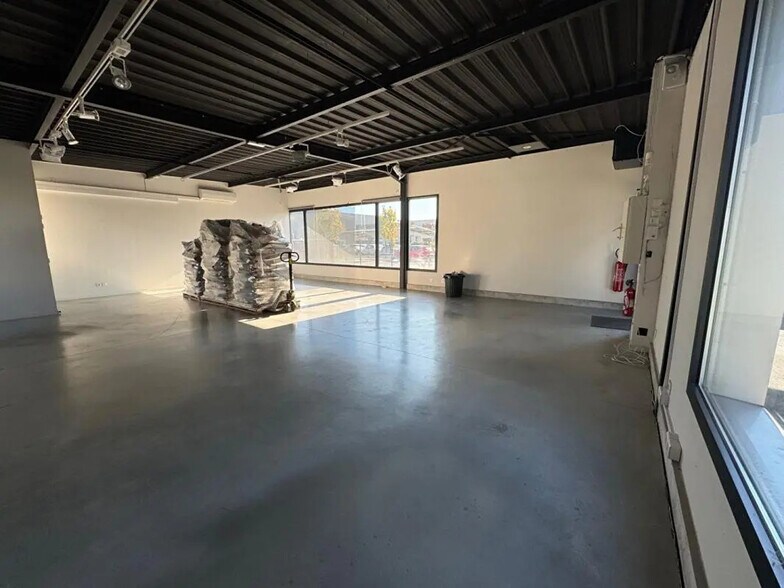 Local commercial dans Plaisance-du-Touch à louer - Photo de l’immeuble – Image 2 sur 4