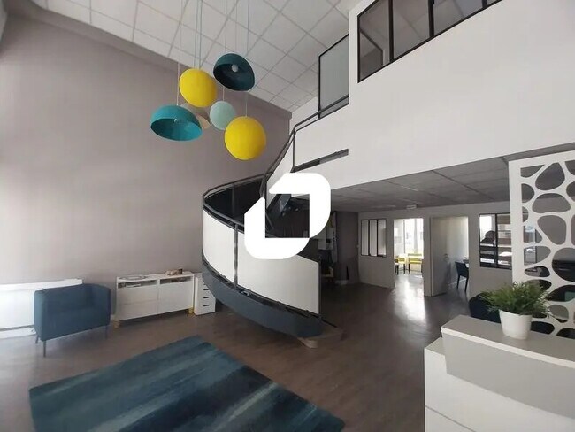 Plus de détails pour Bureau à louer