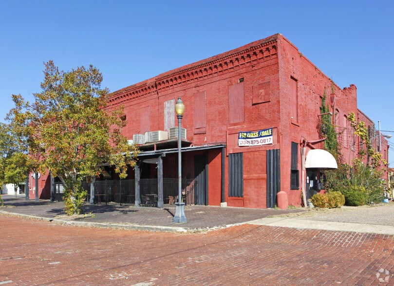 1300-1302 Water Ave, Selma, AL à vendre - Photo principale – Image 1 sur 2