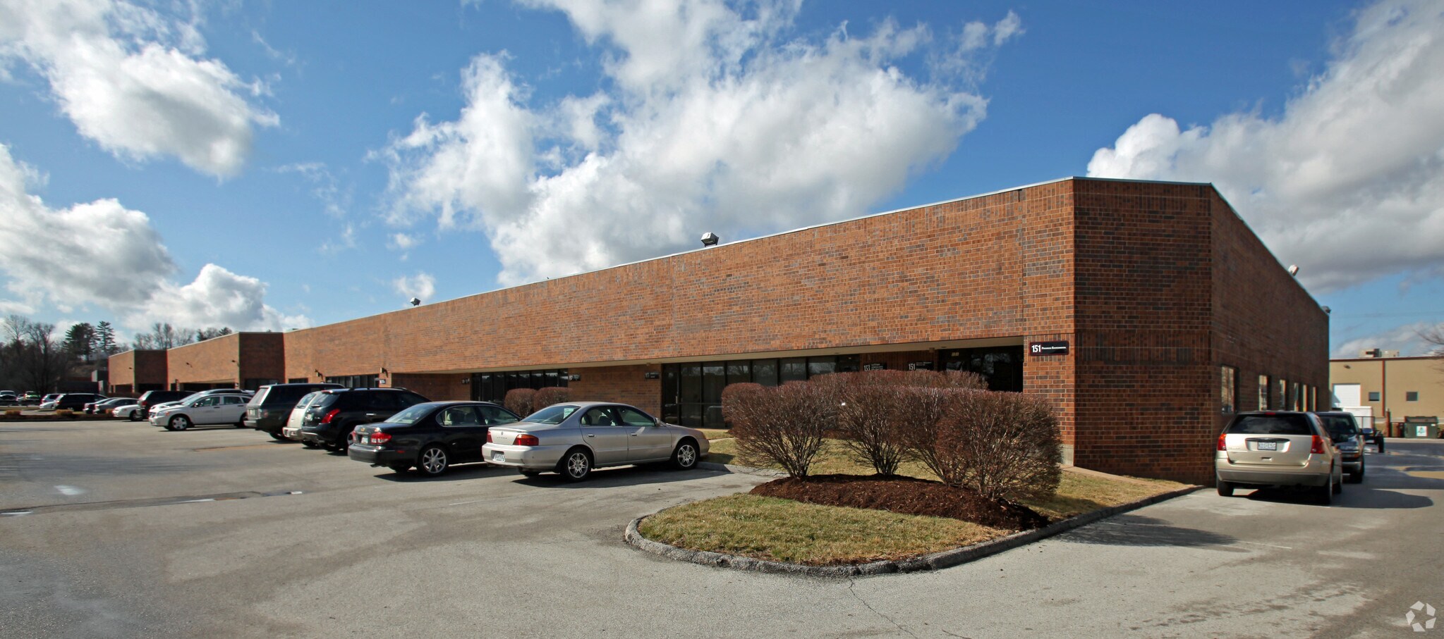 151-177 Chesterfield Industrial Blvd, Chesterfield, MO à vendre Photo de l’immeuble– Image 1 sur 6