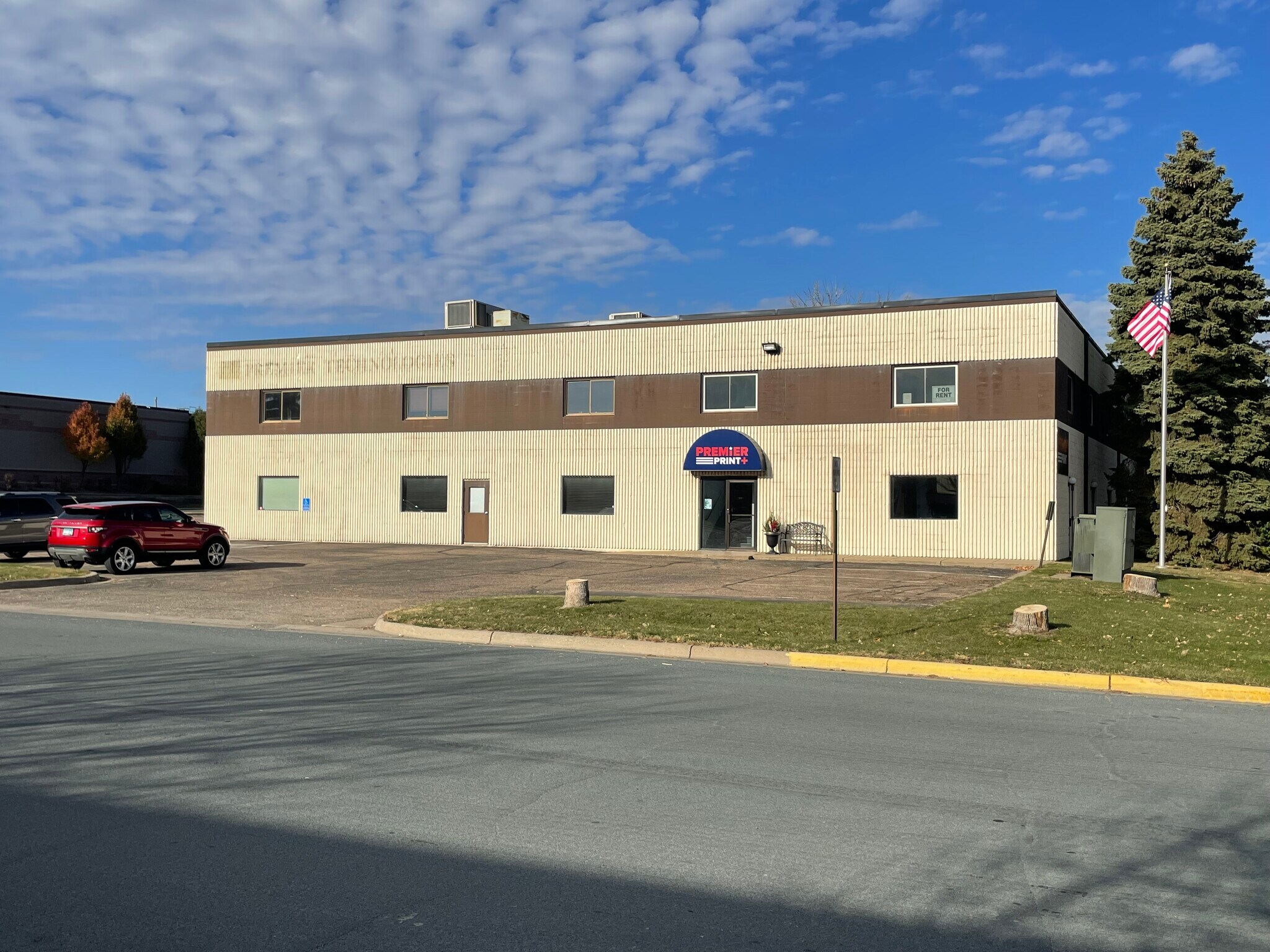 1 Premier Dr, Long Lake, MN à vendre Photo de l’immeuble– Image 1 sur 28