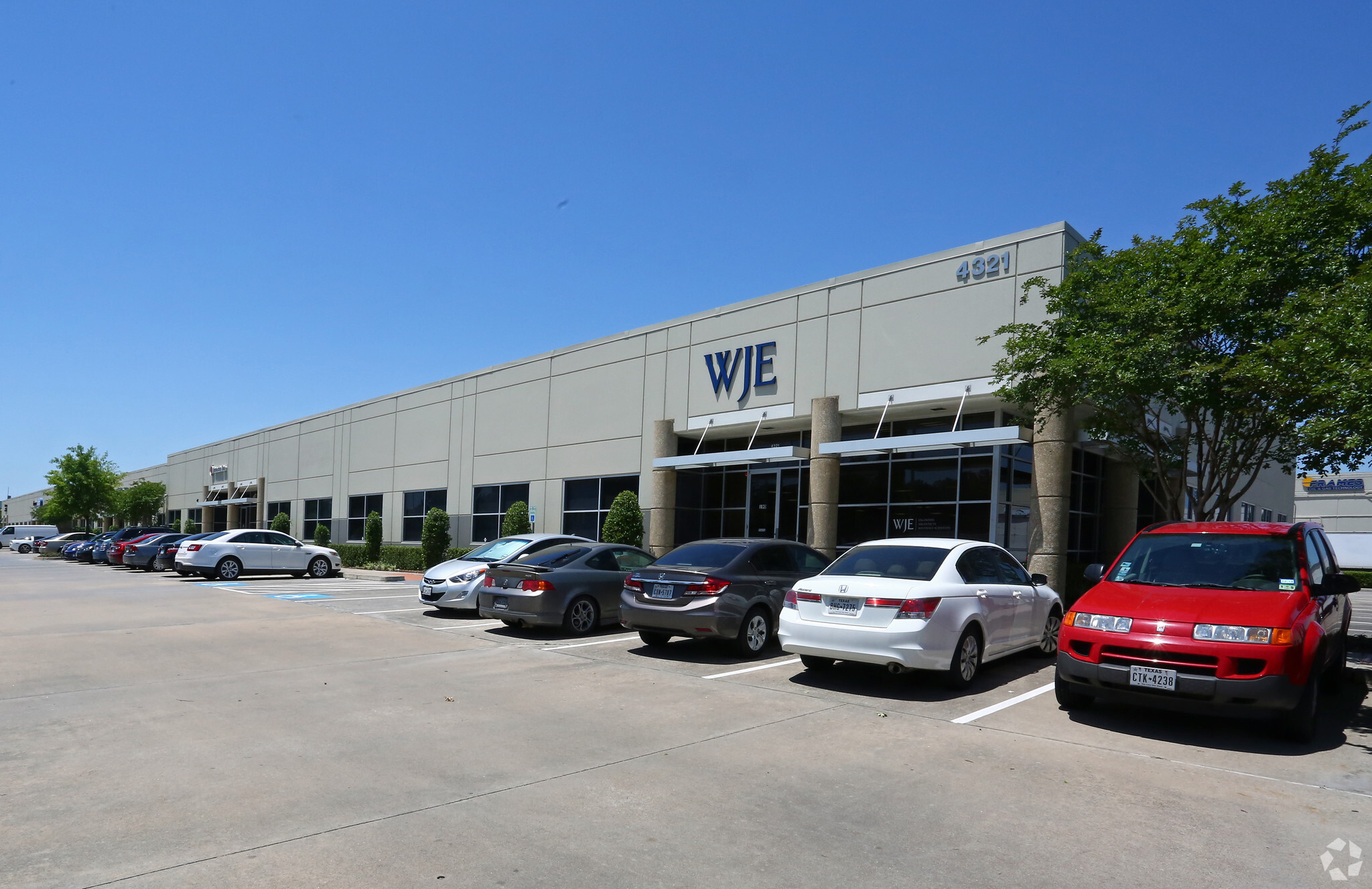 4321 W Sam Houston Pky N, Houston, TX à louer Photo principale– Image 1 sur 5