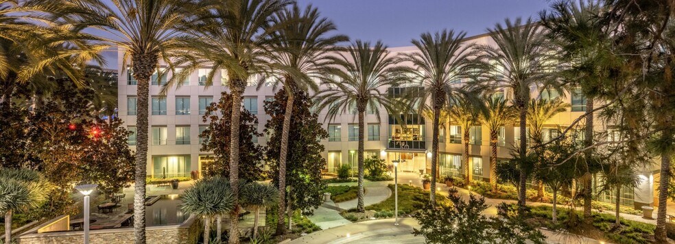 30 Enterprise, Aliso Viejo, CA à louer - Photo principale – Image 1 sur 5