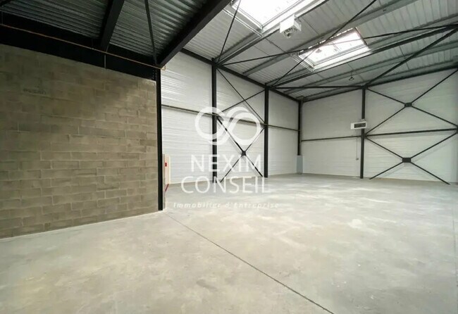 Plus de détails pour 10 Avenue De Stalingrad, Stains - Industriel/Logistique à vendre