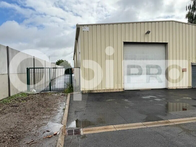 Industriel/Logistique dans Saint-Laurent-Blangy à louer - Photo de l’immeuble – Image 2 sur 7