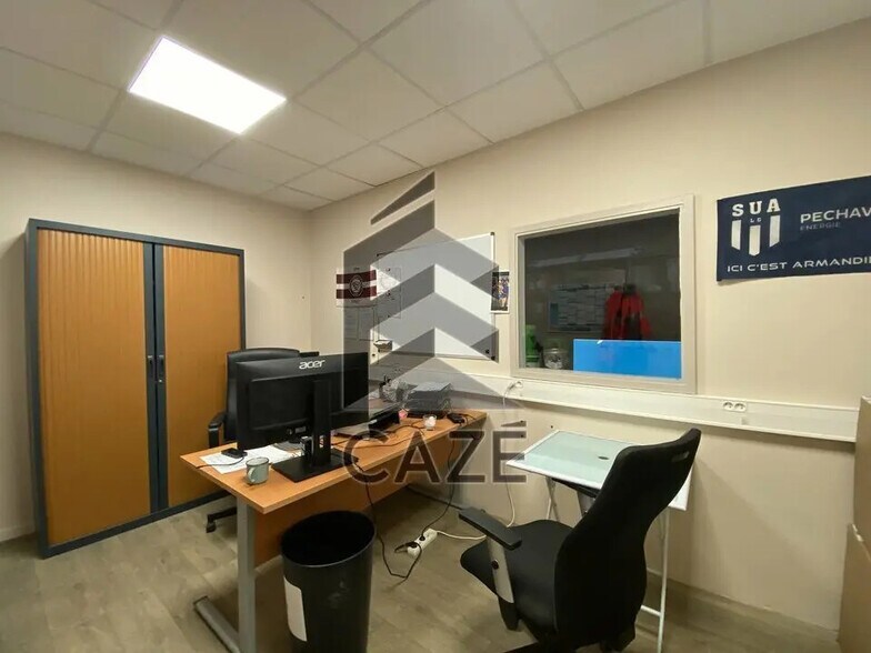 Local d'activités dans Le Haillan à vendre - Photo de l’immeuble – Image 3 sur 5