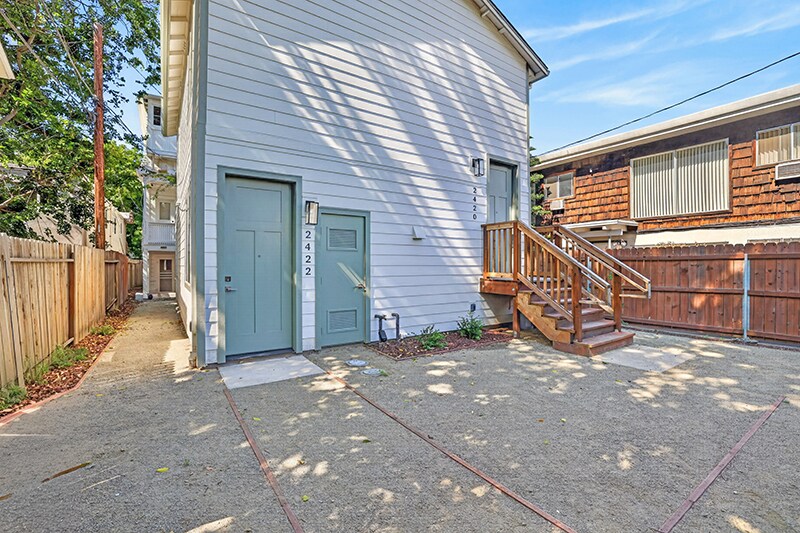 2423 L St, Sacramento, CA à vendre - Photo de l’immeuble – Image 1 sur 25