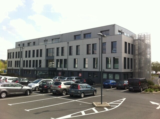 Industriel/Logistique dans Quimper à vendre - Photo de l’immeuble – Image 2 sur 2