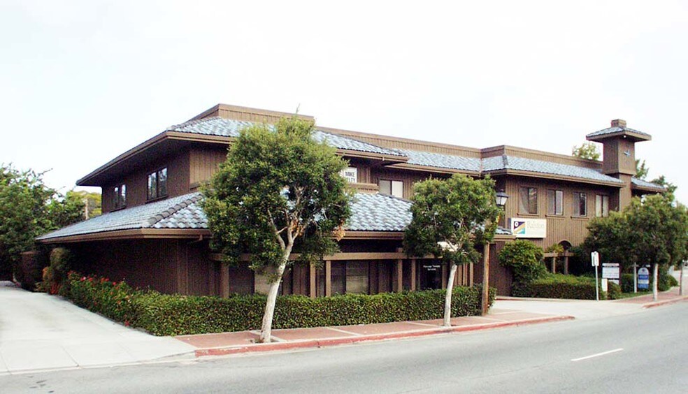 540 Ralston Ave, Belmont, CA à louer - Photo principale – Image 1 sur 3