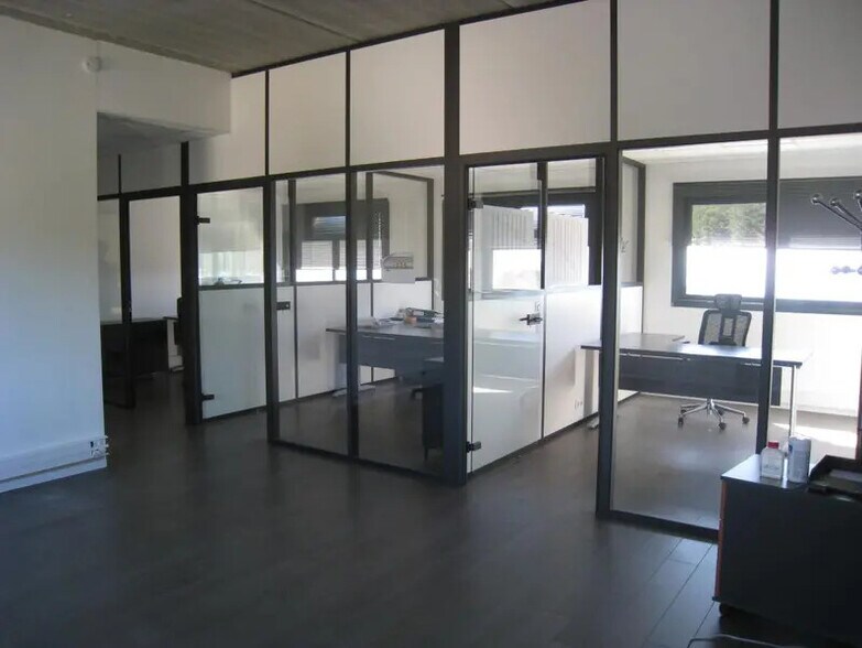 Bureau dans La Ciotat à louer - Photo intérieure – Image 2 sur 7